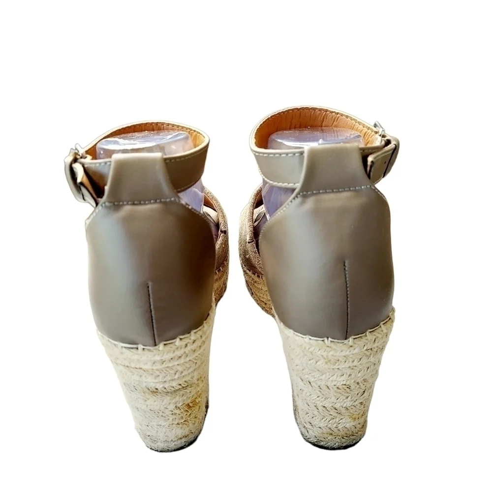 Steve Madden Jaylen Espadrille  Suede Leather Wedge Heels Sandals Taupe Size 9